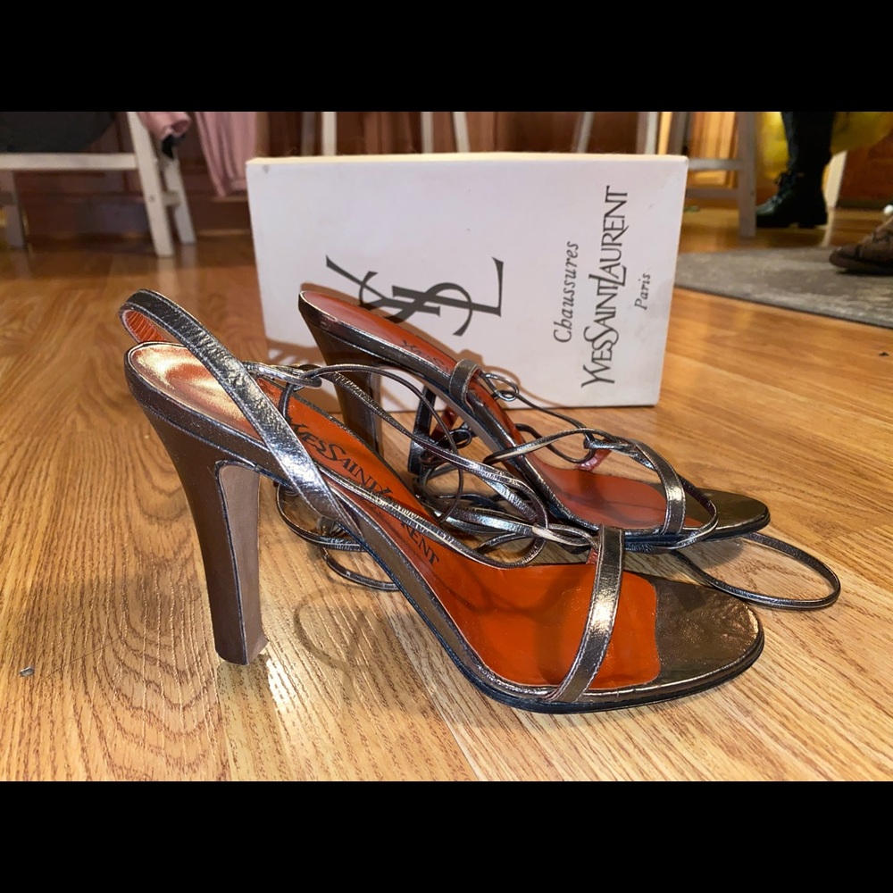 Authentic VINTAGE 1979 YVES SAINT LAURENT